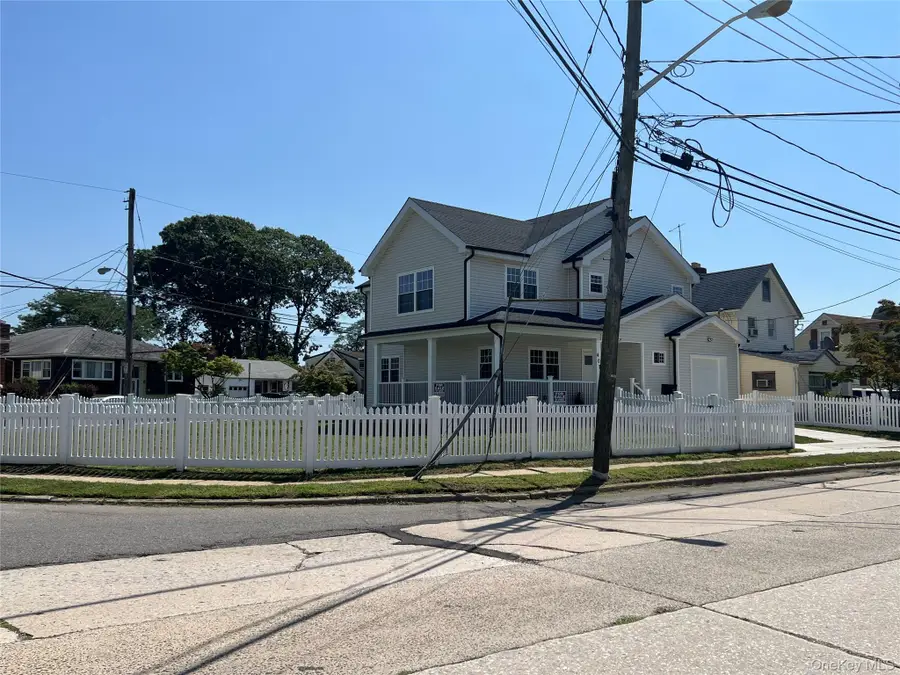 403 S Bayview Avenue, Freeport, NY 11520 - #2