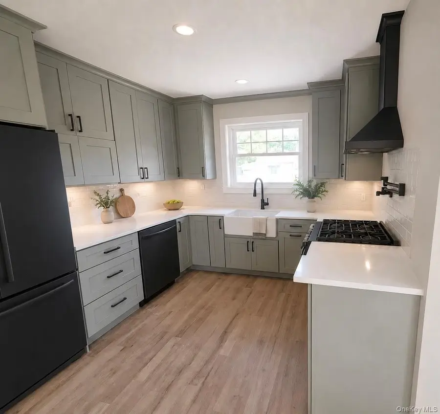 203 Massachusetts Avenue, Massapequa, NY 11758 - #3