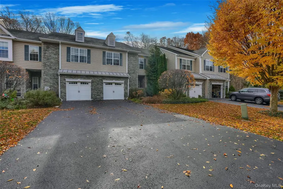 834 Huntington Drive, Fishkill, NY 12524 - #2
