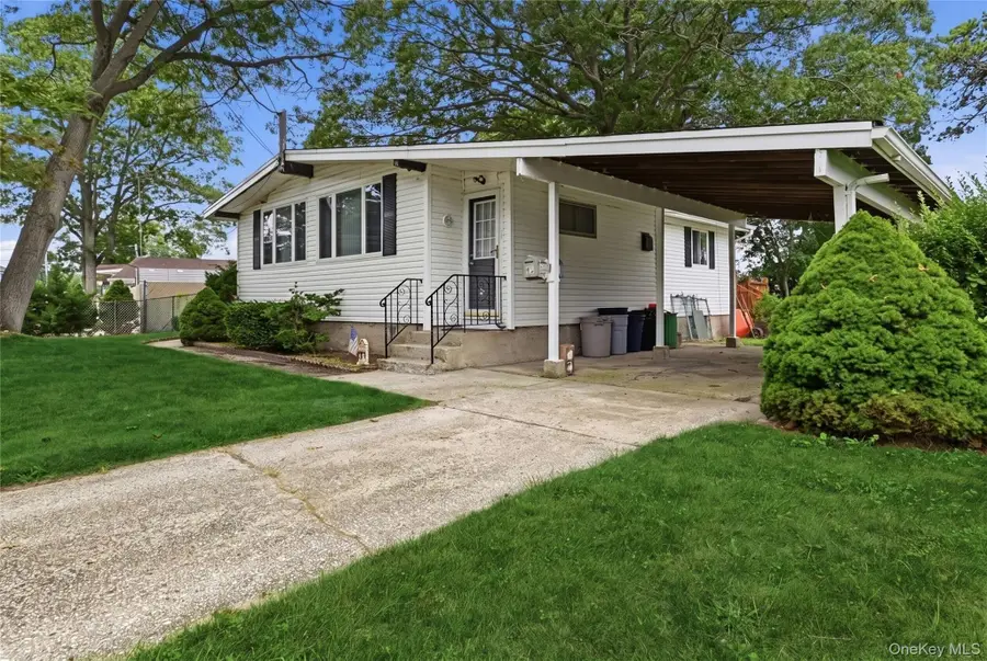 90 Samuel Street, Lake Ronkonkoma, NY 11779 - #3