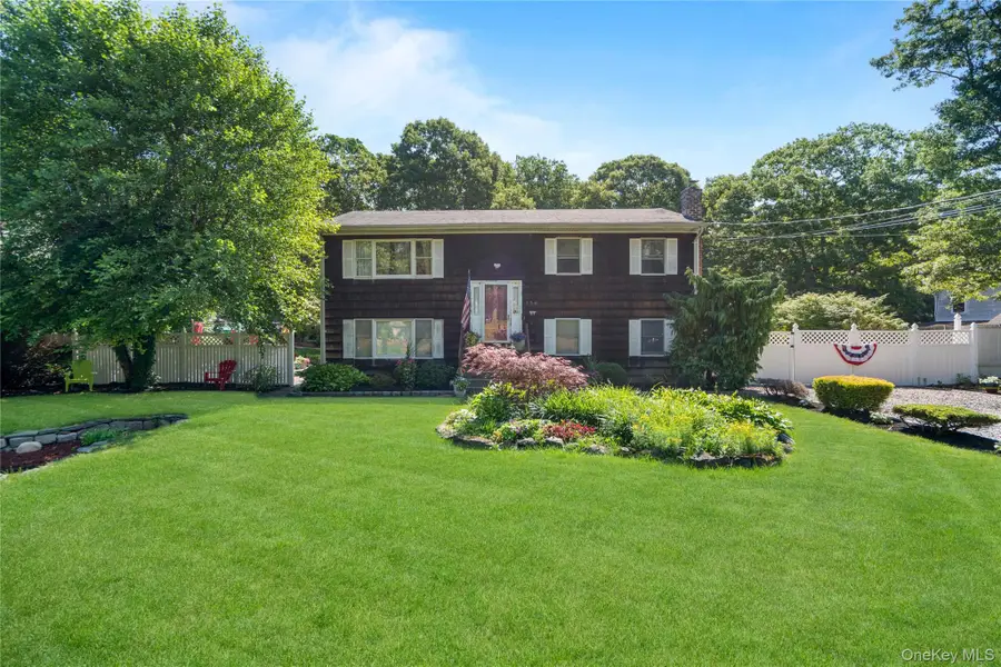 530 Boxwood Drive, Shirley, NY 11967 - #3