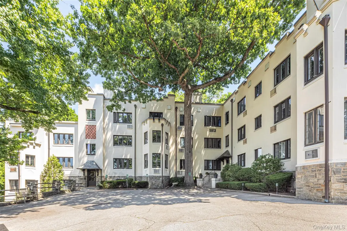 15 Beechtree #2C, Bronxville, NY 10708 - #1