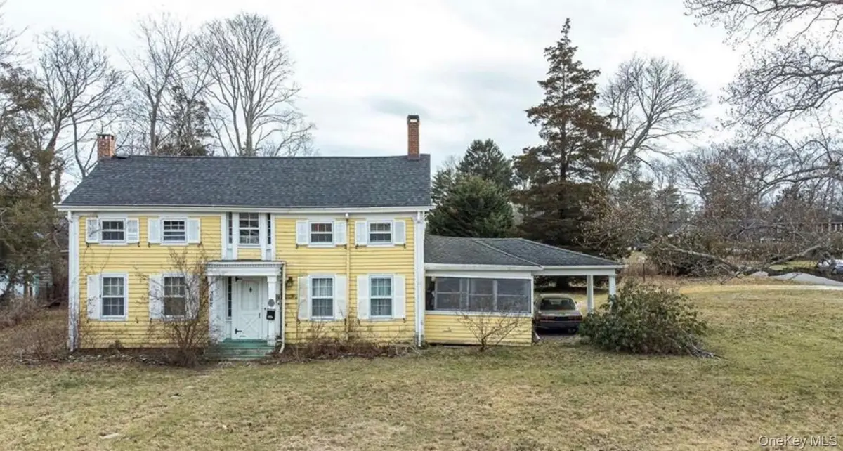 362 Middle Road, Bayport, NY 11705 - #1