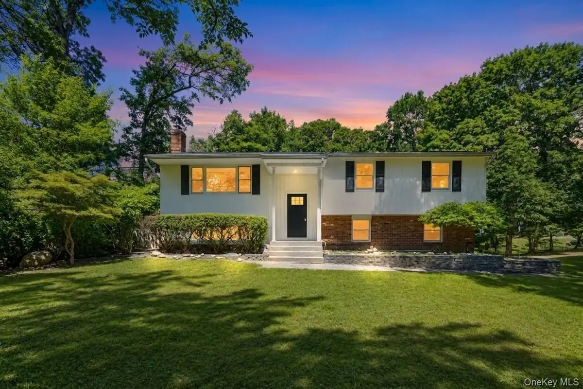 42 Noahs Path, Rocky Point, NY 11778 - #1
