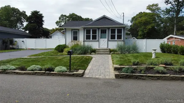 24 Canary Road, Rocky Point, NY 11778