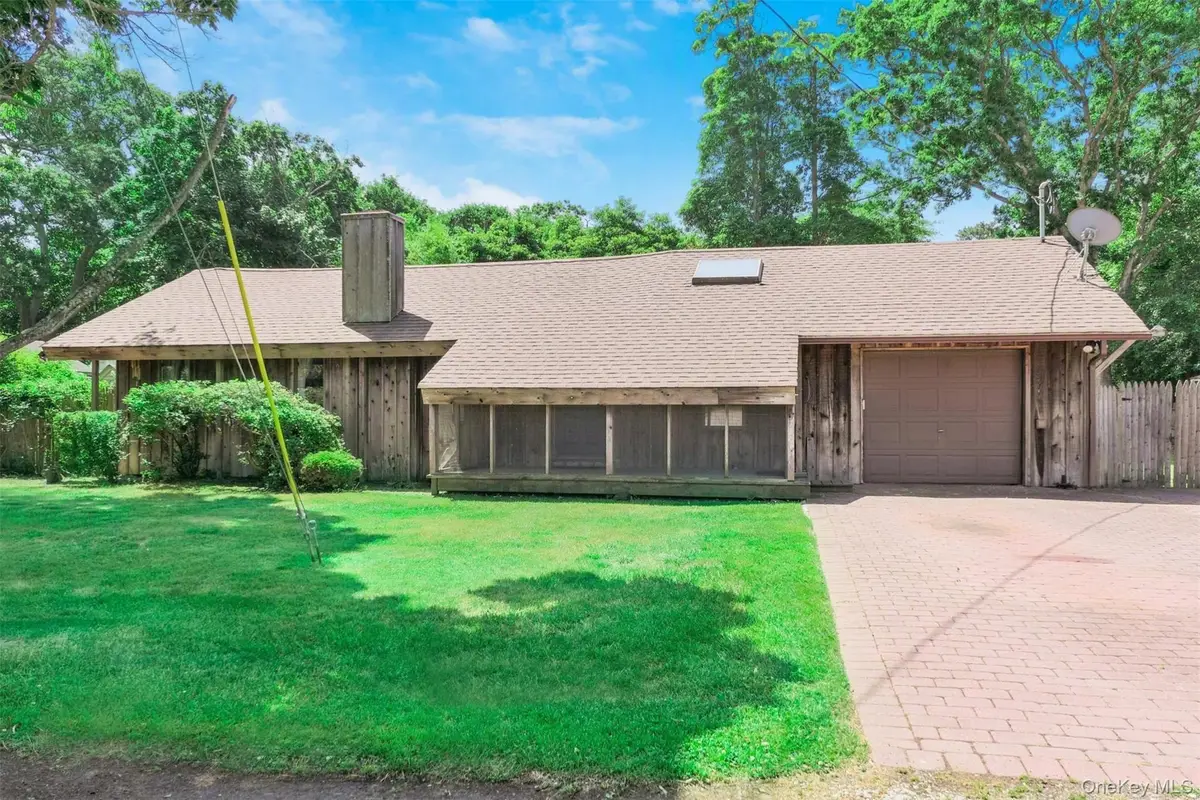 12 Clover Lane, Brookhaven, NY 11719 - #1