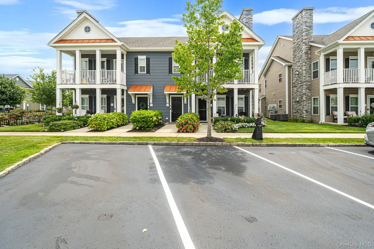 14 Park Drive S, East Islip, NY 11730 - #1