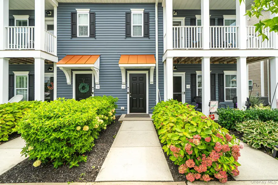 14 Park Drive S, East Islip, NY 11730 - #3