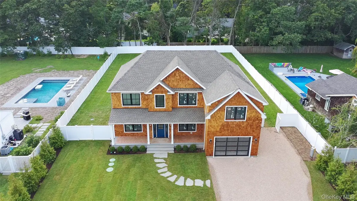 17 Nidzyn Avenue, Remsenburg, NY 11960 - #1