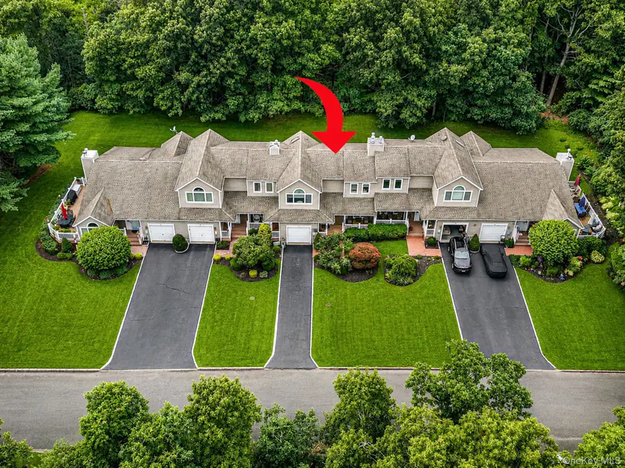 26 Kettle Hole Road, Manorville, NY 11949 - #2