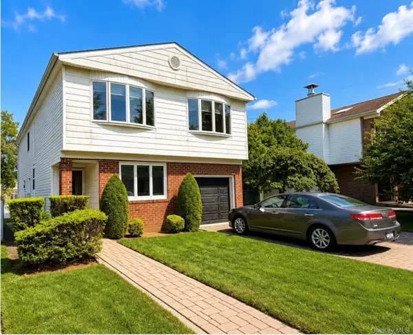 404 Edgegrove Avenue, Staten Island, NY 10312