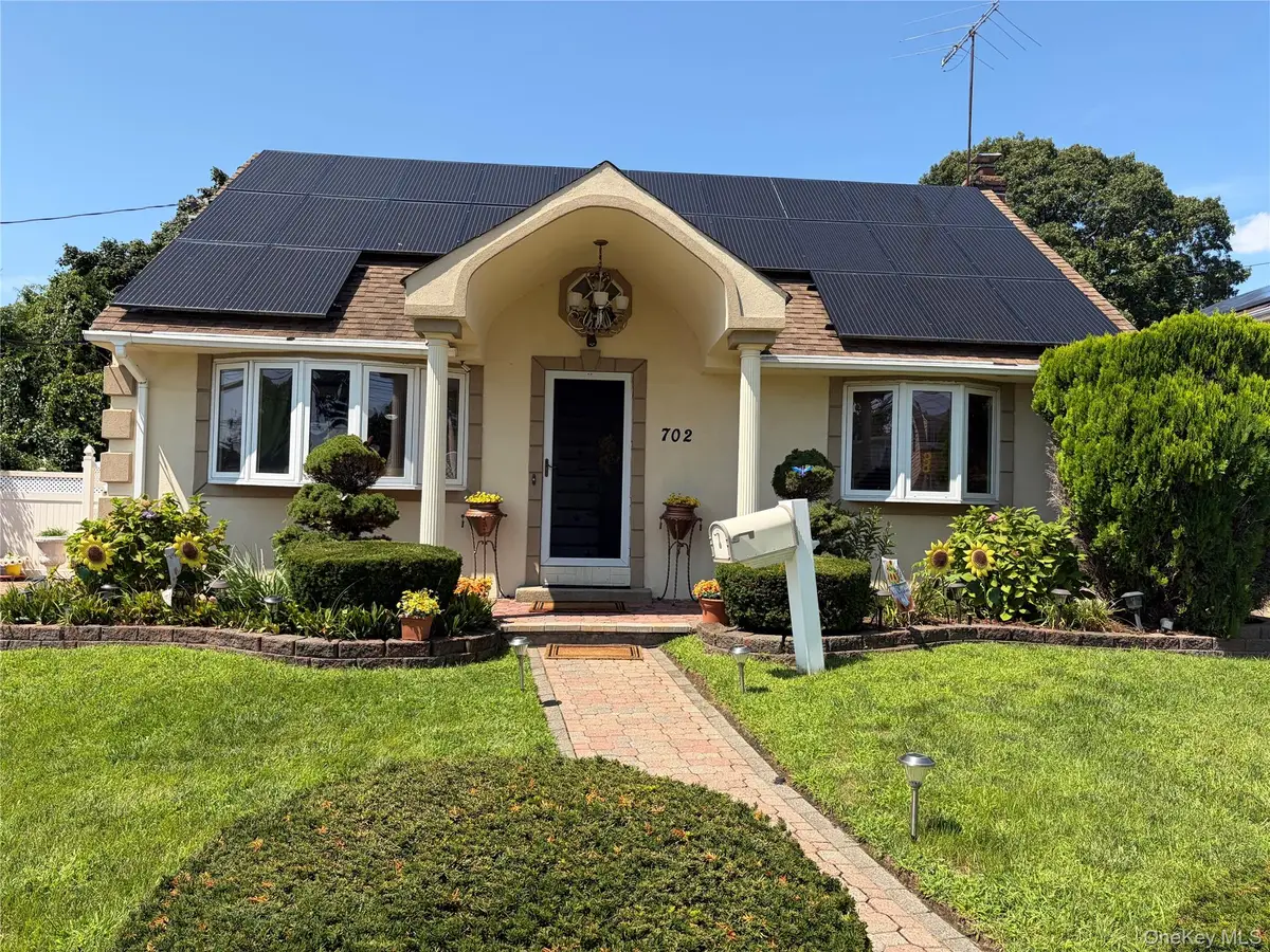 702 Diellen Lane, Elmont, NY 11003 - #1