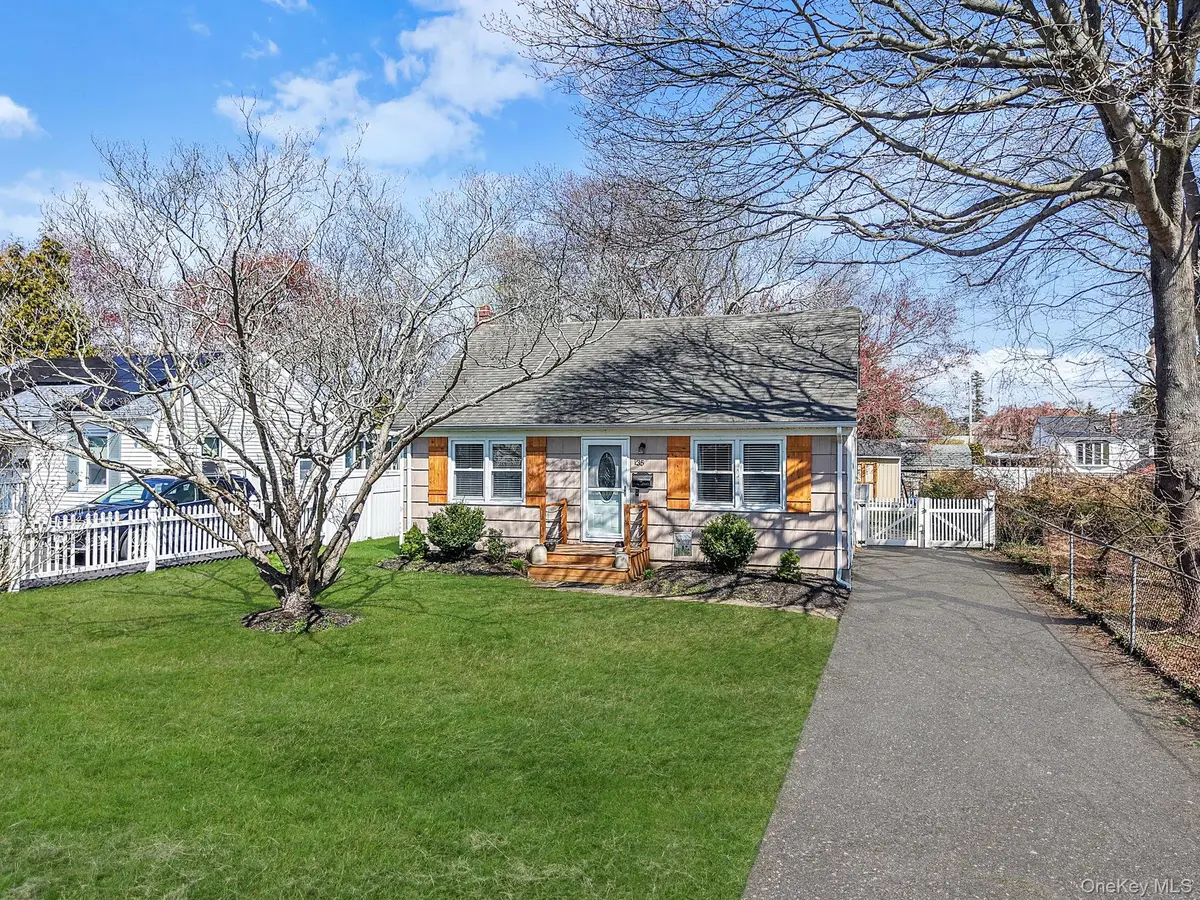 35 Thorburn Avenue, Patchogue, NY 11772 - #1