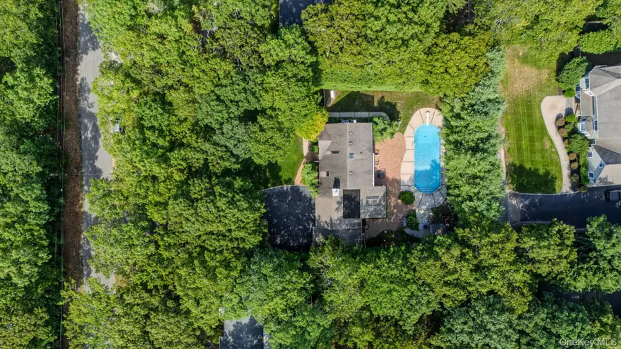 10 W Landing Road, Hampton Bays, NY 11946 - #3