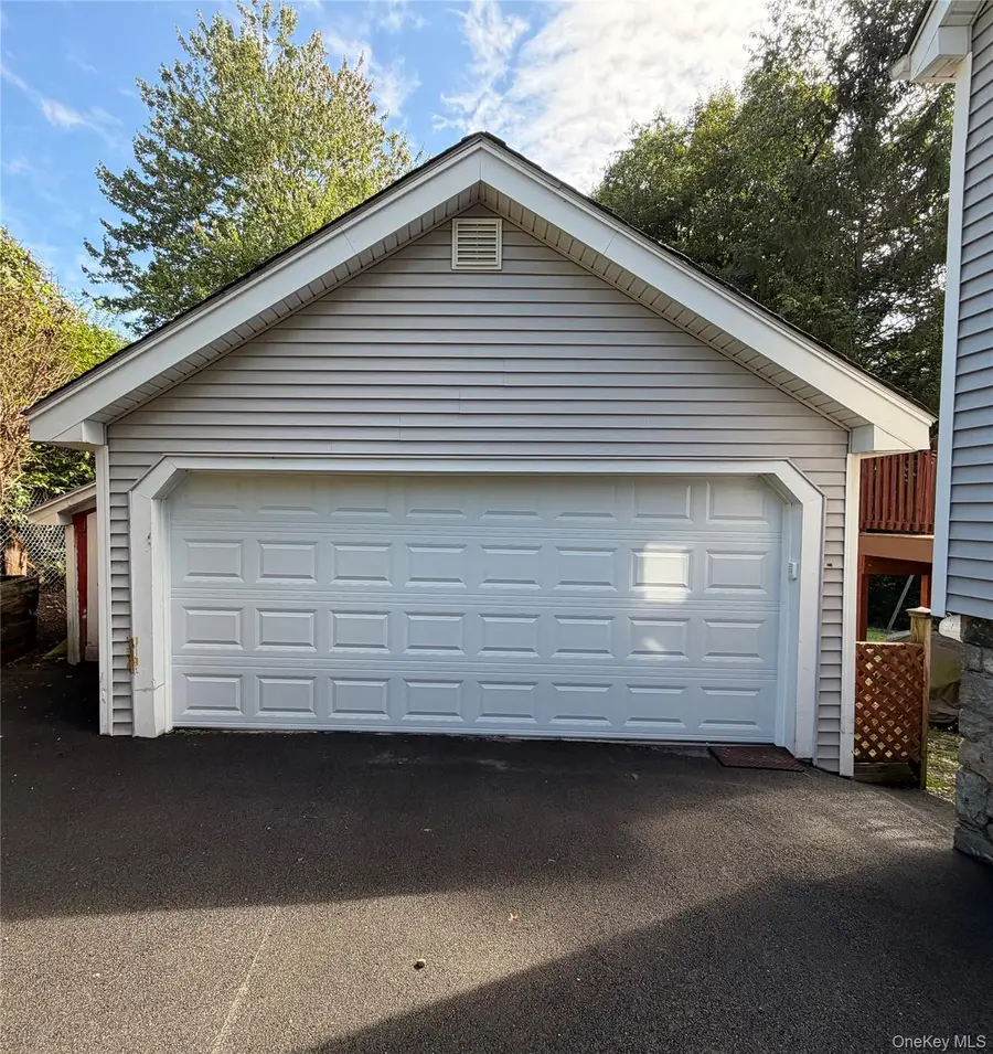 9 Lawrence Drive, Brewster, NY 10509 - #3
