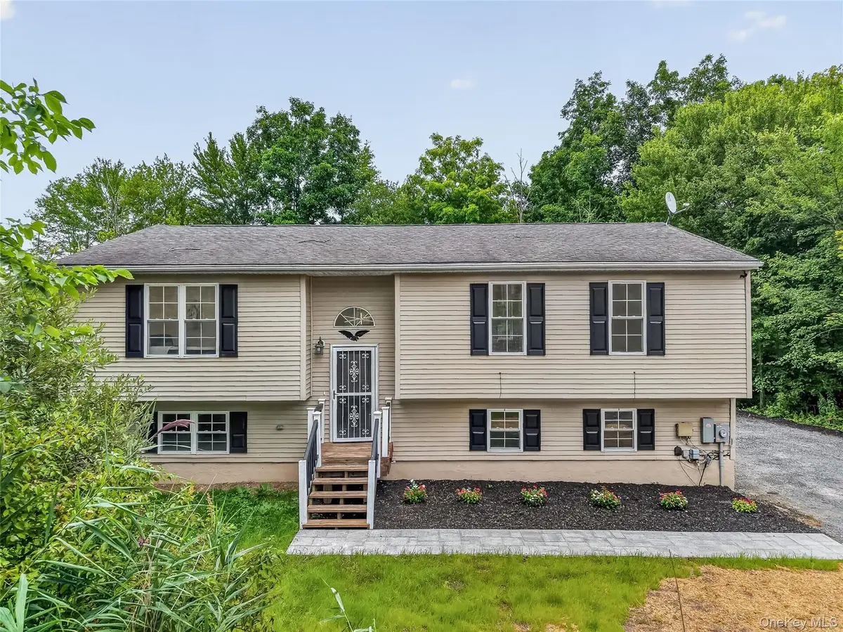 694 State Route 32, Wallkill, NY 12589 - #1