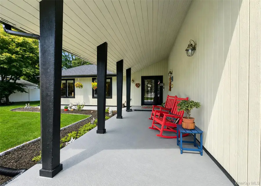 3 Stratford Road, Miller Place, NY 11764 - #3