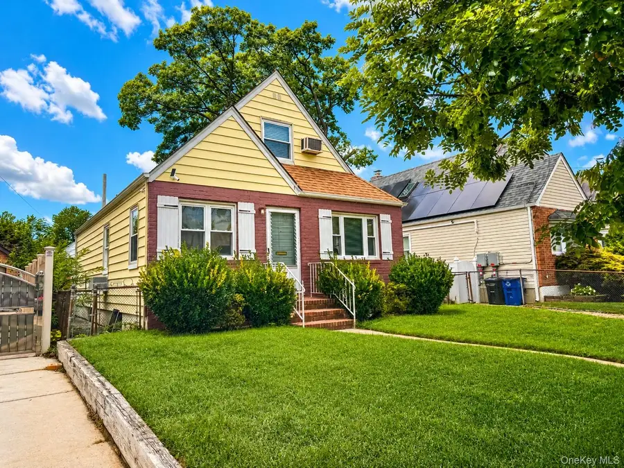 8042 260th Street, Glen Oaks, NY 11004 - #2