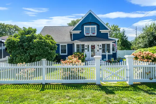 10 Park Street, Blue Point, NY 11715