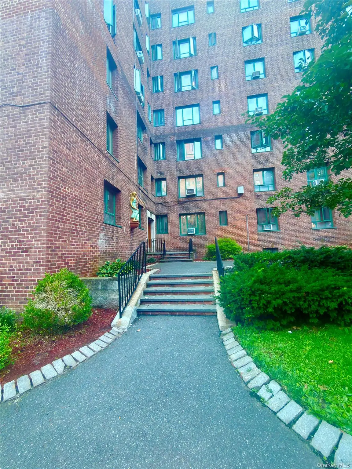 1591 Metropolitan Avenue #5C, Bronx, NY 10462 - #1