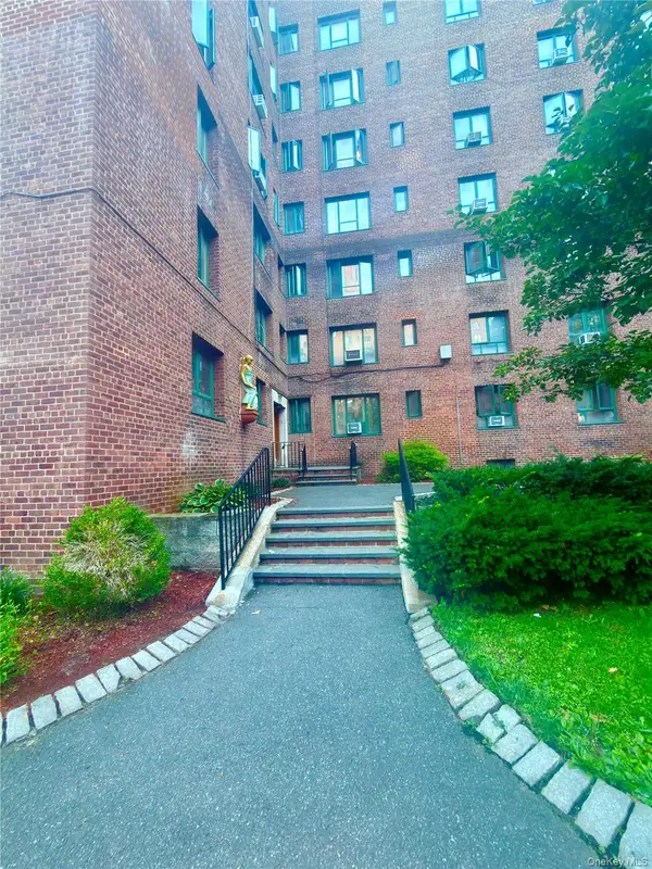 1591 Metropolitan Avenue #5C, Bronx, NY 10462