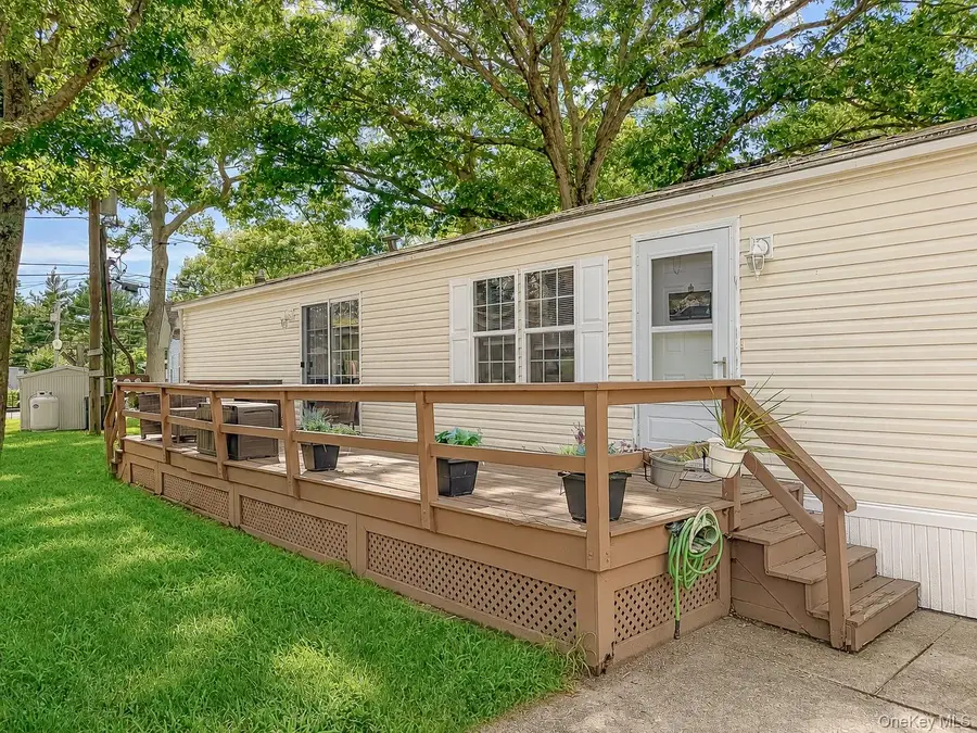37 Hubbard #39, Riverhead, NY 11901 - #3