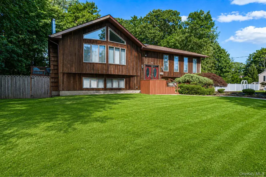 48 Oak Avenue, Smithtown, NY 11787 - #2