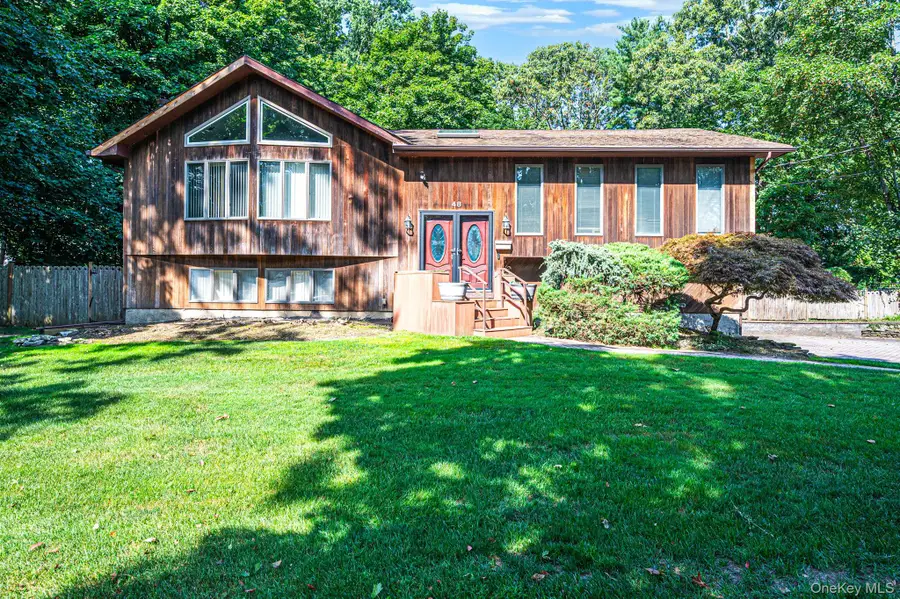 48 Oak Avenue, Smithtown, NY 11787 - #3