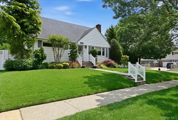 2977 Grand Boulevard, Baldwin, NY 11510
