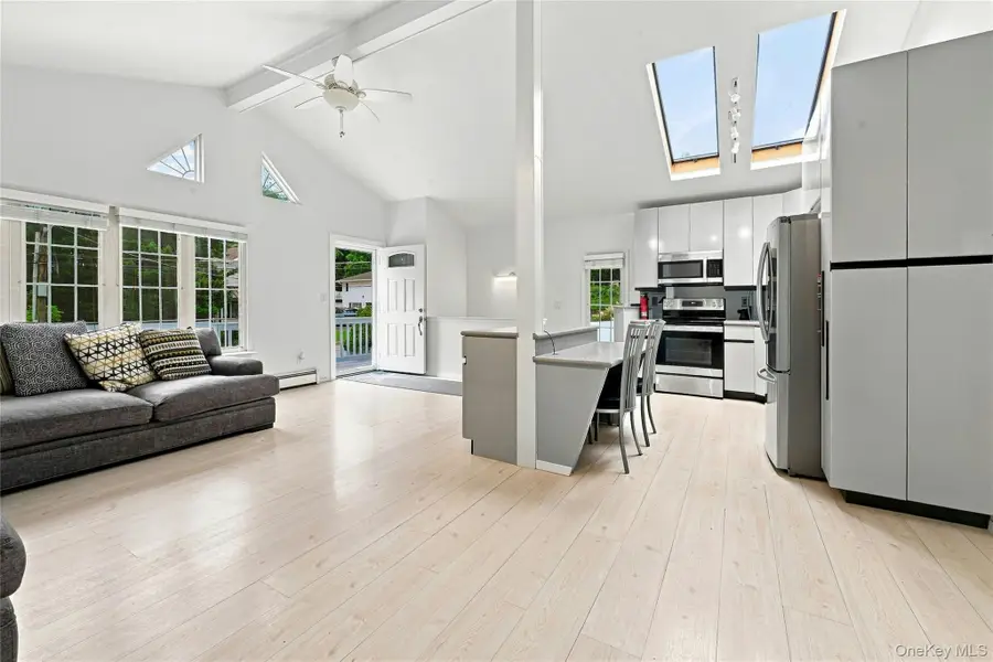 128 Walnut Road, Kings Park, NY 11754 - #3