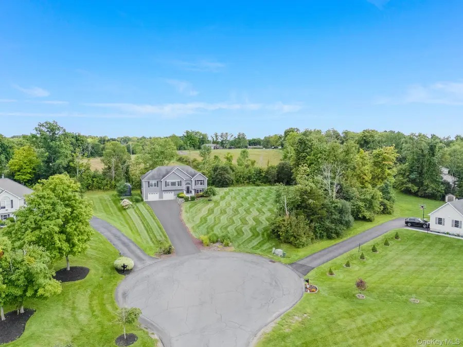 27 Frieda Lane, Poughkeepsie, NY 12603 - #3