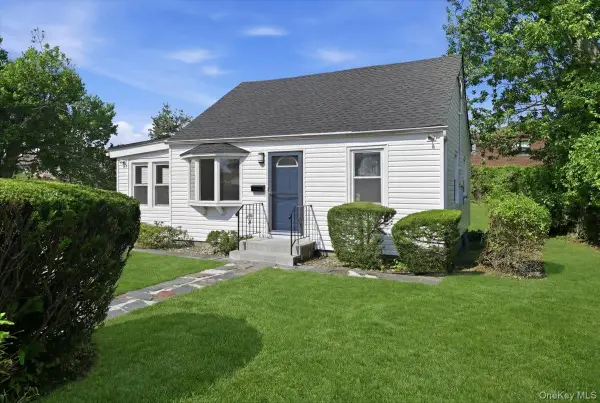 310 West Drive, Copiague, NY 11726