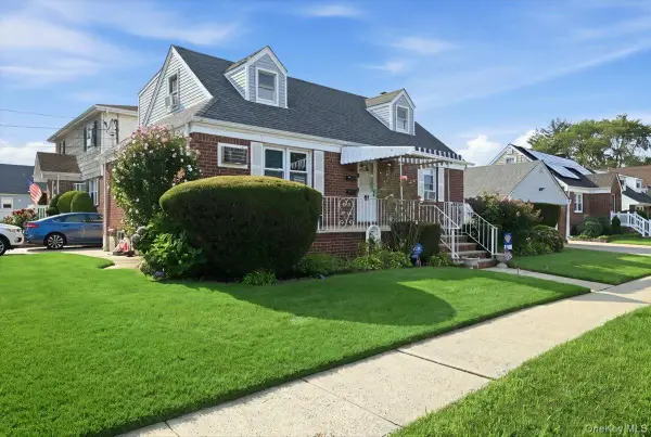 81 Franklin Street, Elmont, NY 11003