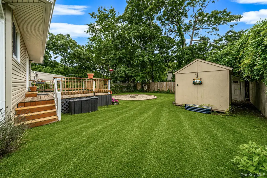 24 Trafalgar Drive, Shirley, NY 11967 - #3