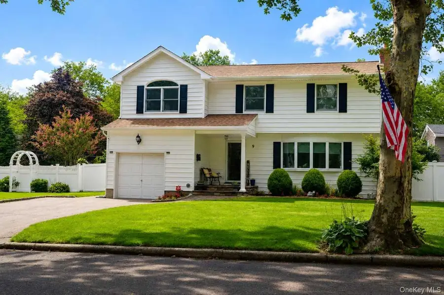9 Gaston Street, Melville, NY 11747 - #2