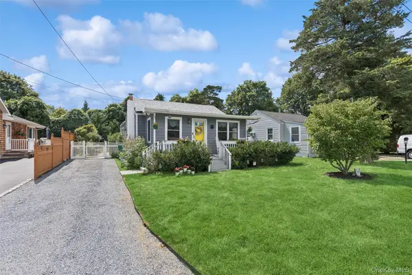 34 W End Avenue, East Quogue, NY 11942