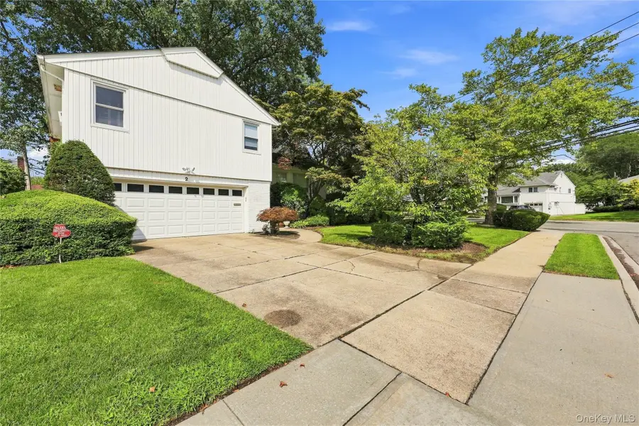 2 Longview Avenue, North Woodmere, NY 11581 - #2