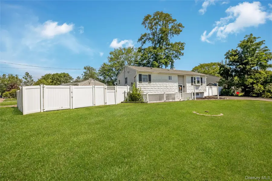 2401 Wave Avenue, Medford, NY 11763 - #3