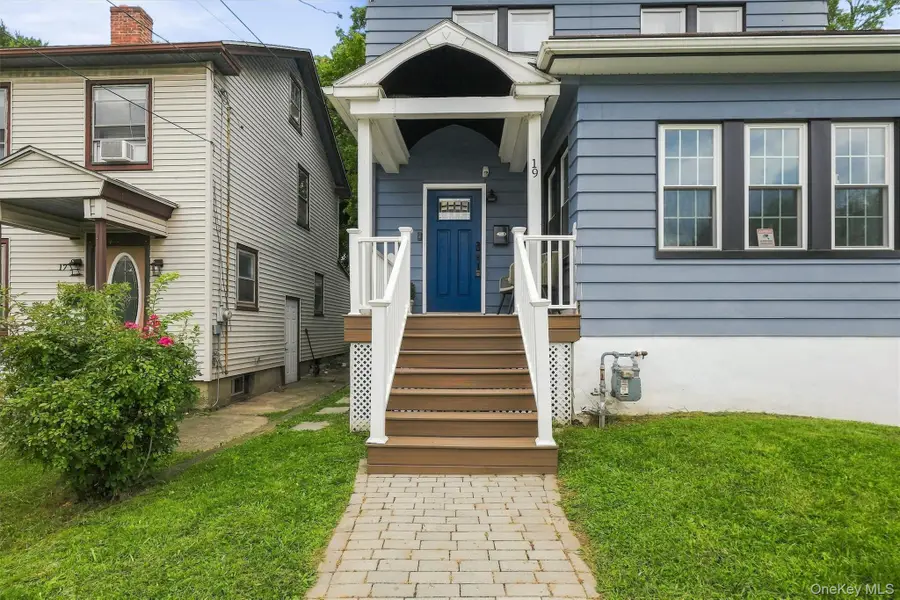 19 Forsythe Place, Newburgh, NY 12550 - #3