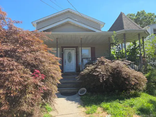 178 S 15th Street, Lindenhurst, NY 11757