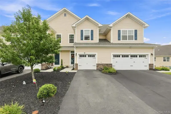 4 Woodrose Court, Middletown, NY 10940