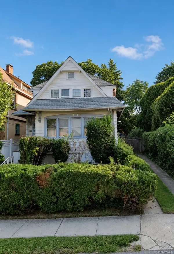 27-43 Humphrey Street, East Elmhurst, NY 11369