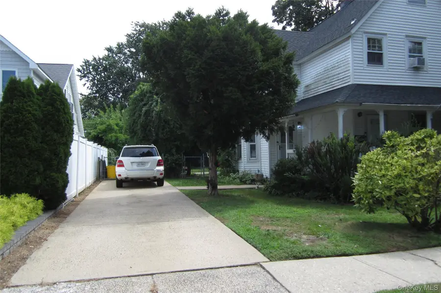 193 Cherry Street, Farmingdale, NY 11735 - #2