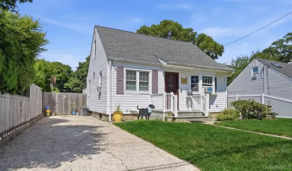29 Sherwood Drive, Mastic Beach, NY 11951