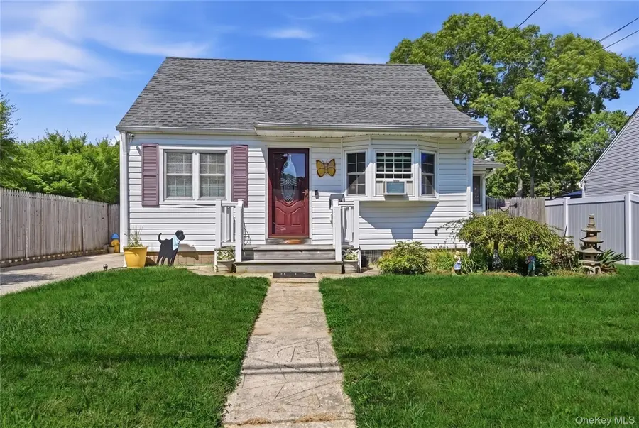 29 Sherwood Drive, Mastic Beach, NY 11951 - #2