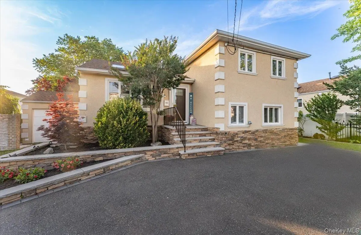 4 Brafmans Road, Inwood, NY 11096 - #1
