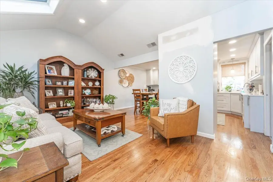 4 Brafmans Road, Inwood, NY 11096 - #3