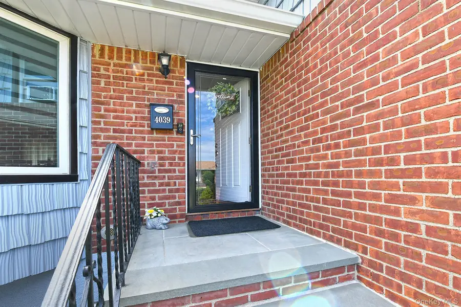 4039 Hahn Avenue, Bethpage, NY 11714 - #3