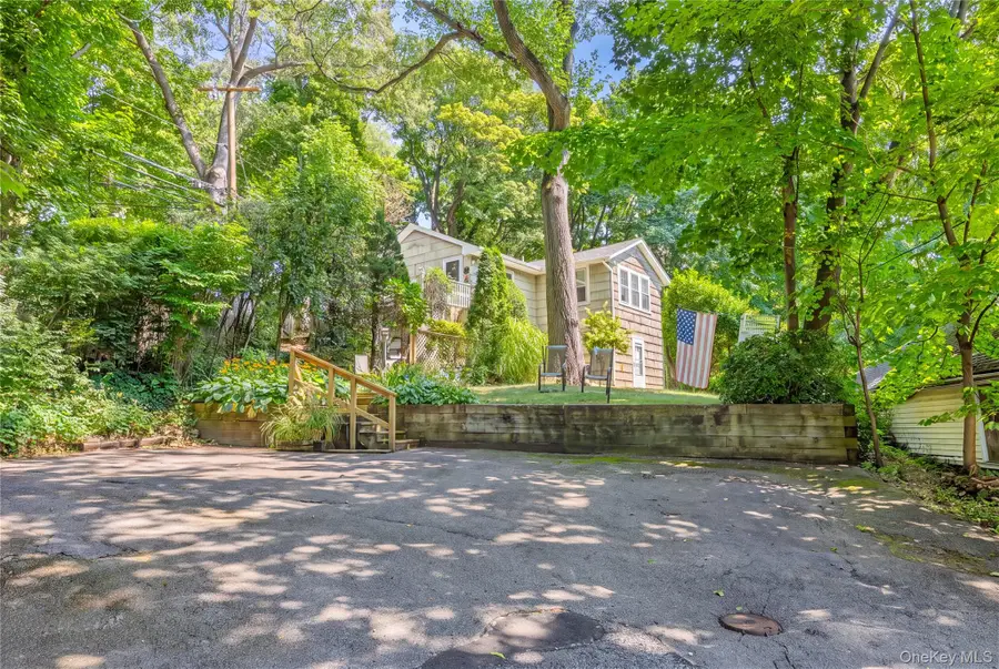 3 Lane M, Huntington, NY 11743 - #2
