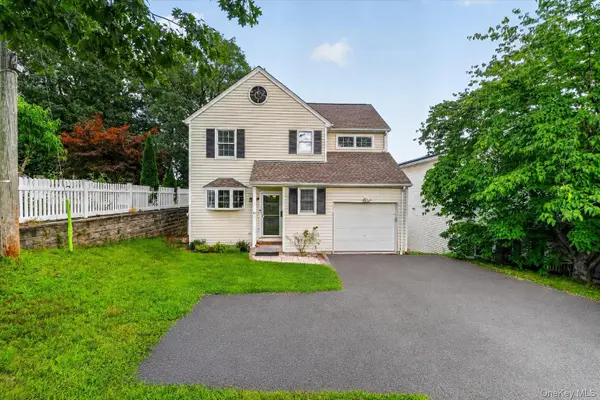 81 Overlook Drive, Valhalla, NY 10595